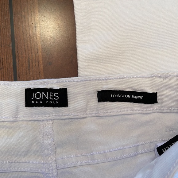 JONES NEW YORK NWOT LEXINGTON SKINNY DENIM JEANS W CLASSIC STRETCH SOFT WHITE - Picture 5 of 5